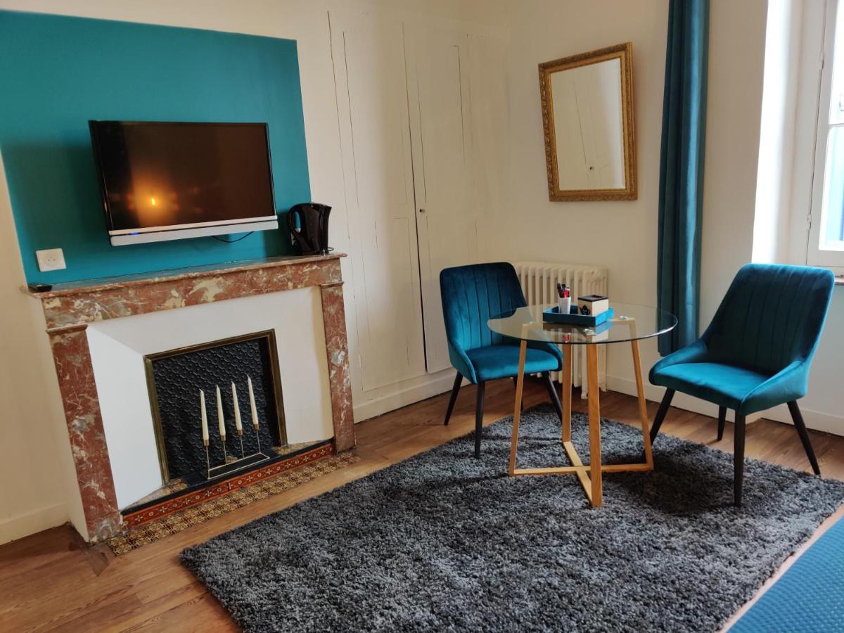 D'hotes - Le Magnolia Couette-café 3*
